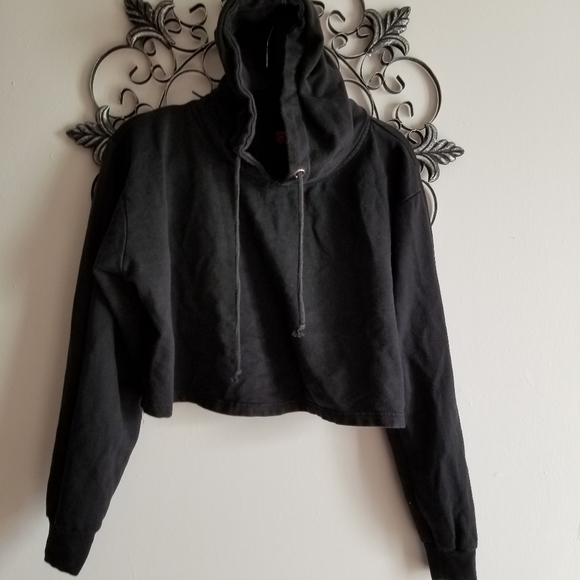 Boohoo Megan Cropped Overhead Hoodie - Picture 2 of 4